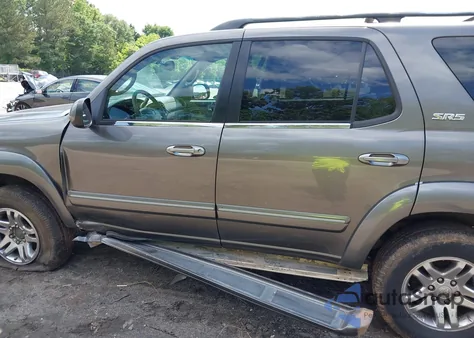2005 Toyota Sequoia Sr5 V8 from USA, damaged, VIN 5TDBT44A05S235528